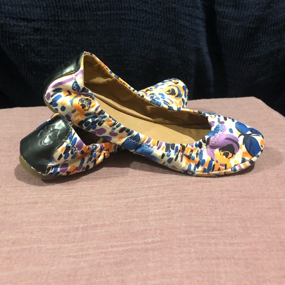 Lucky Brand, White, Blue, Orange, Purple Floral/Geo , sz 6B, Satin Ballet Flats